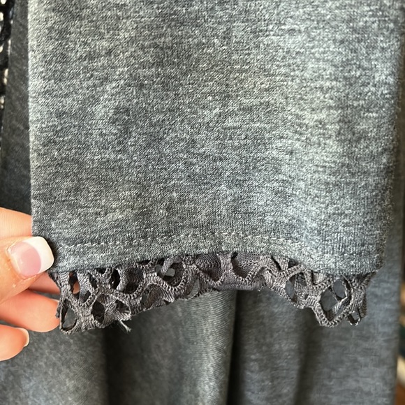 PRETTY ANGEL TOP with Quilled Roses🌹& Fabric Overlay - Picture 9 of 12